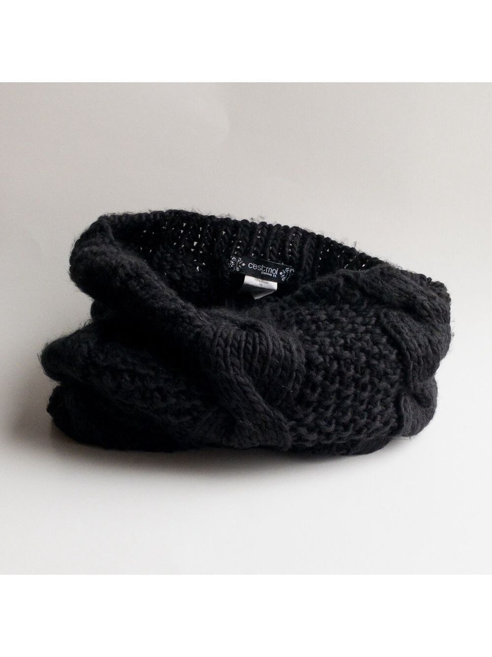 C'est Moi Black Chunky Cable Knit Cowl Neck Infinity Scarf Neck Warmer NWOT